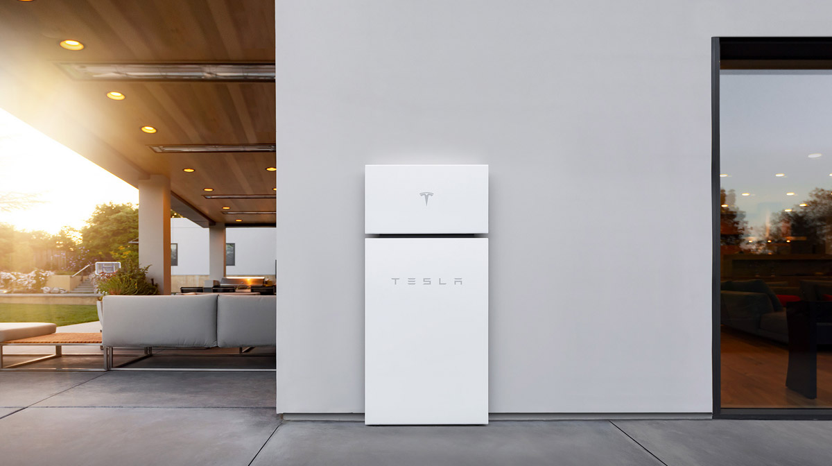 How does solar battery storage work?